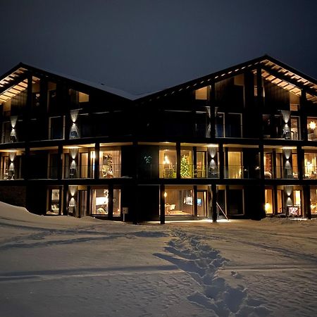 Kikut Alpin Lodge Ski In - Ski Out يالو المظهر الخارجي الصورة